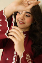 Embroidered Berry 2PCS