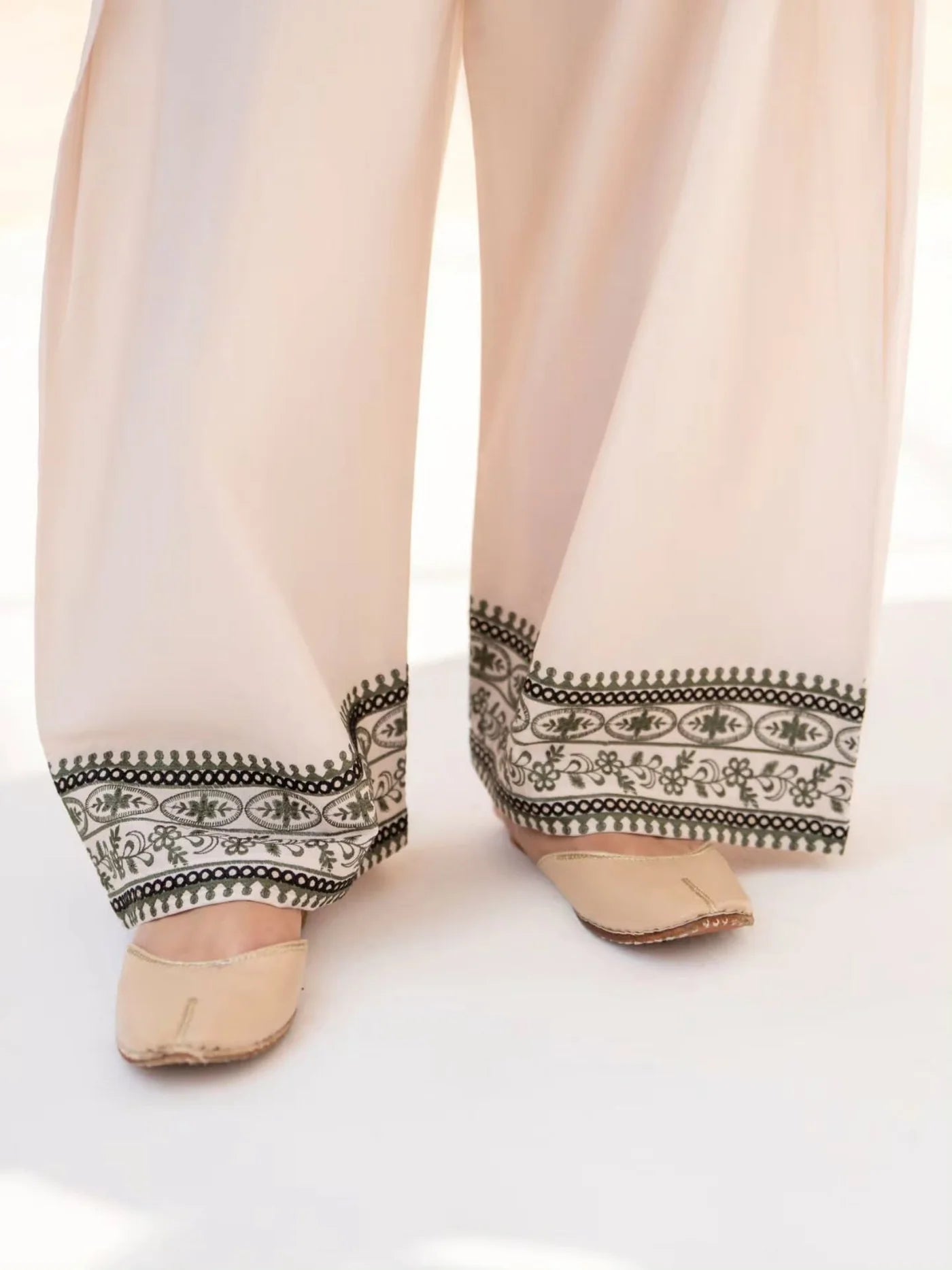 Embroidered Zaitoon 3PCS