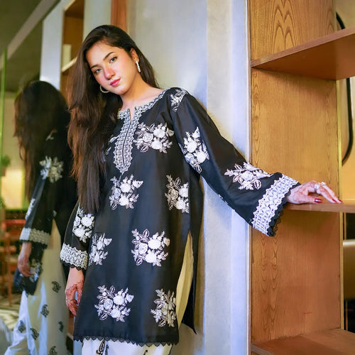 Black Flora 2pc