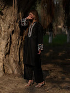 Embroidered komal 2PCS