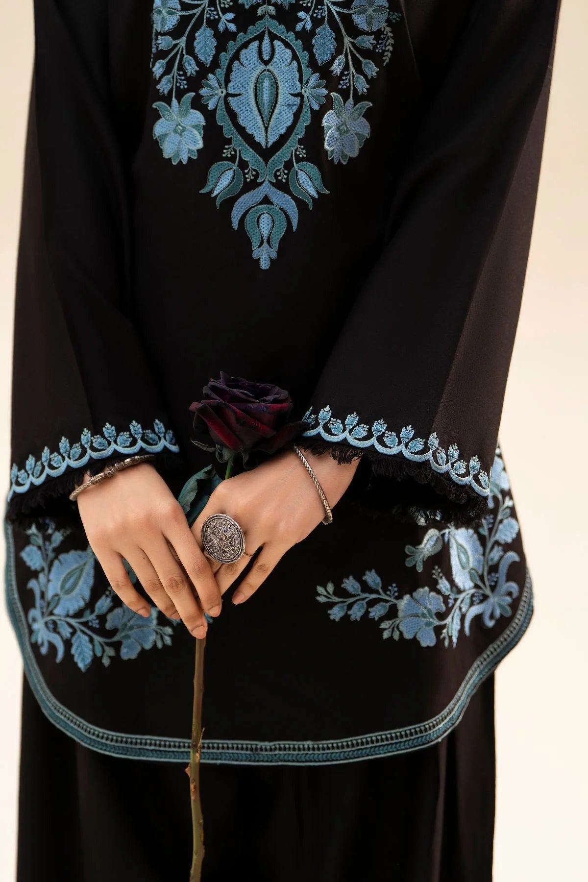 Embroidered Aroosa 2PCS