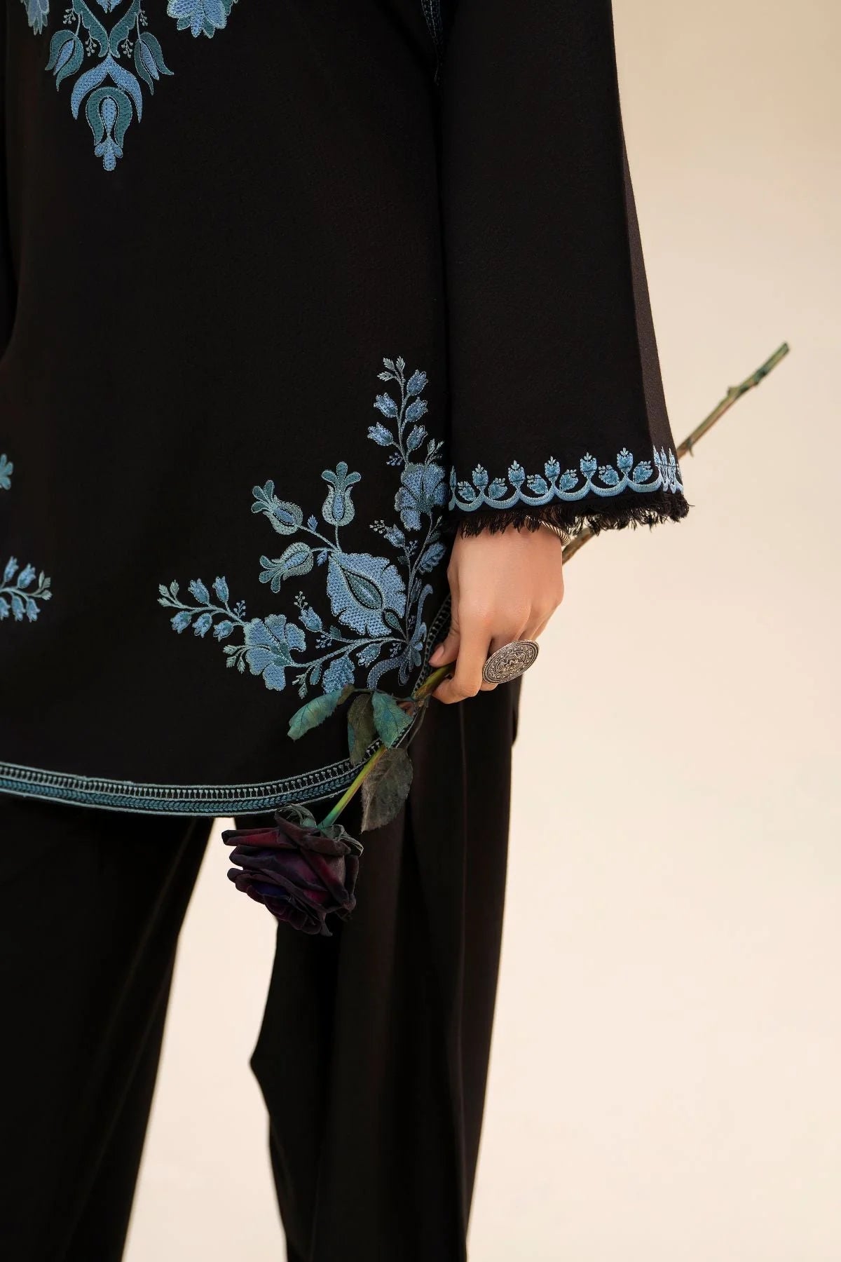 Embroidered Aroosa 2PCS