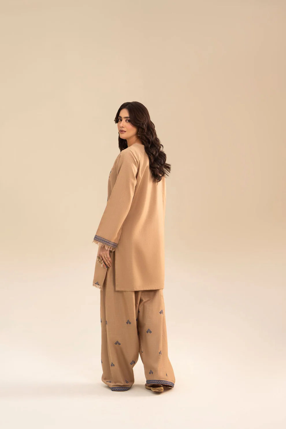 Embroidered Amira 2PCS