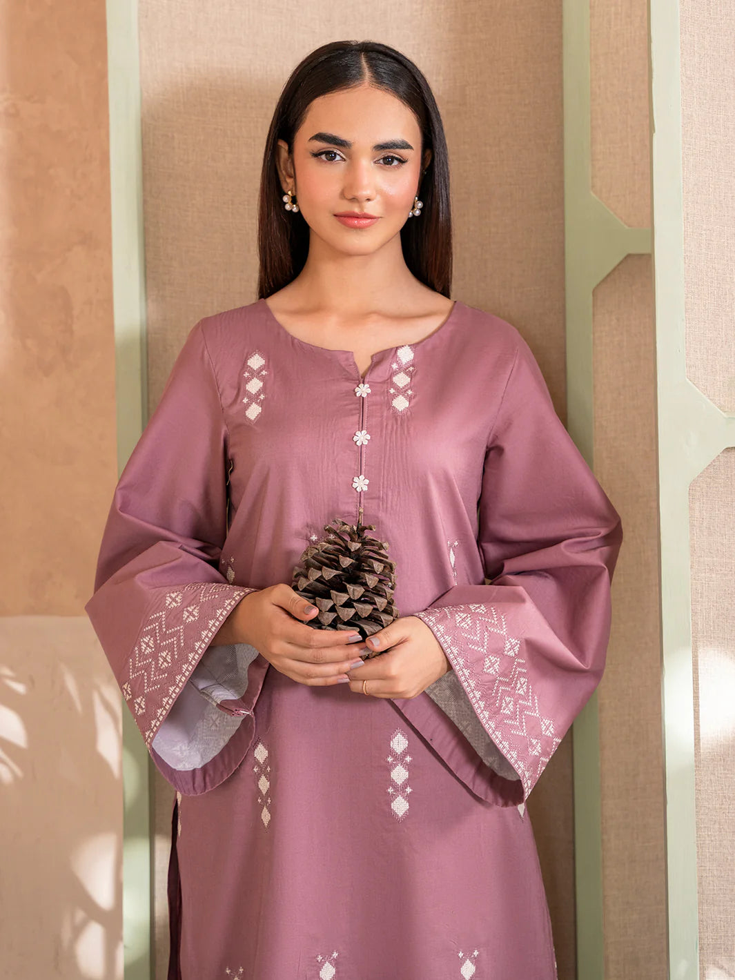 Embroidered Izel 2PC