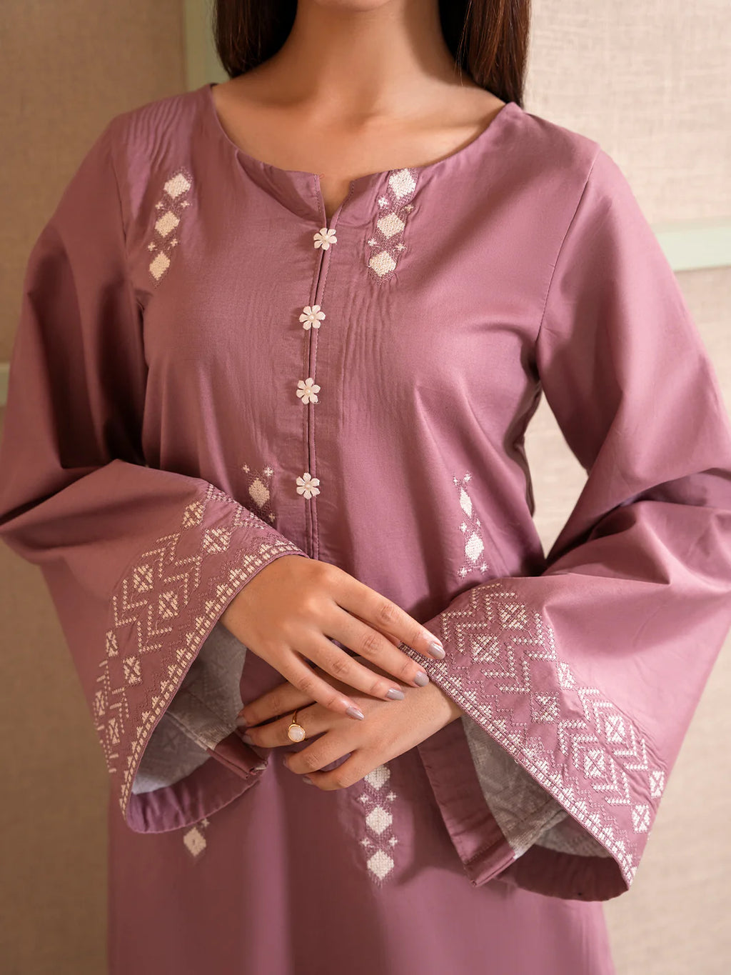 Embroidered Izel 2PC