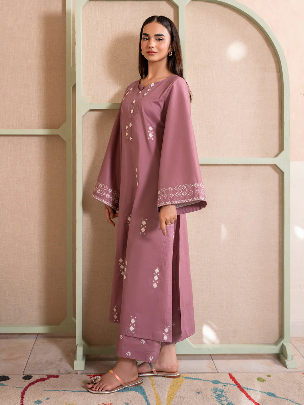 Embroidered Izel 2PC
