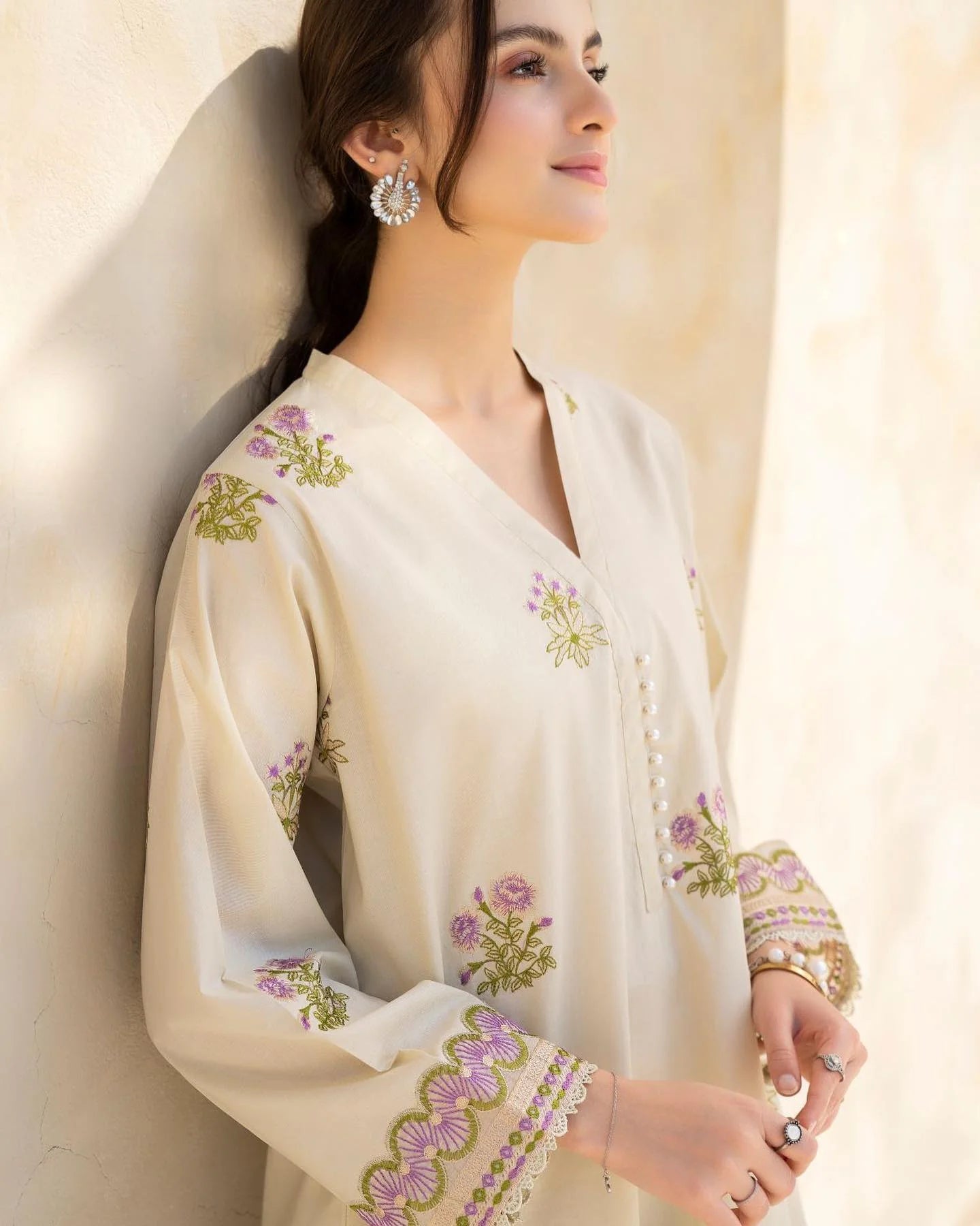 Embroidered Sheena 2PCS