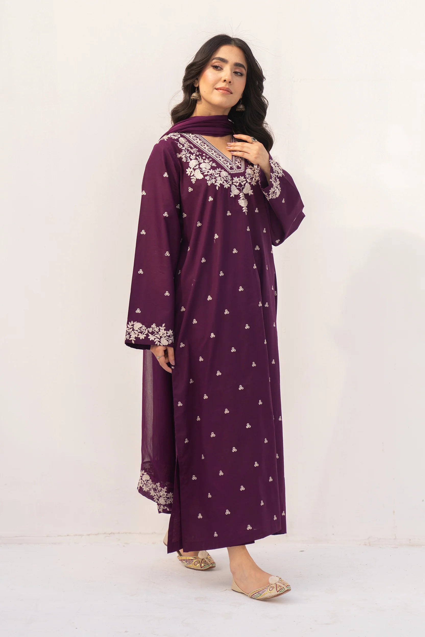 Embroidered areeba 3PCS