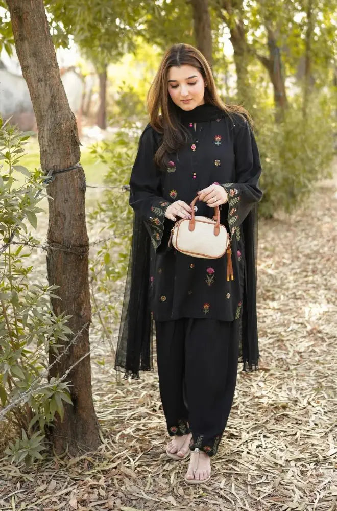 Aroha Black 3PC